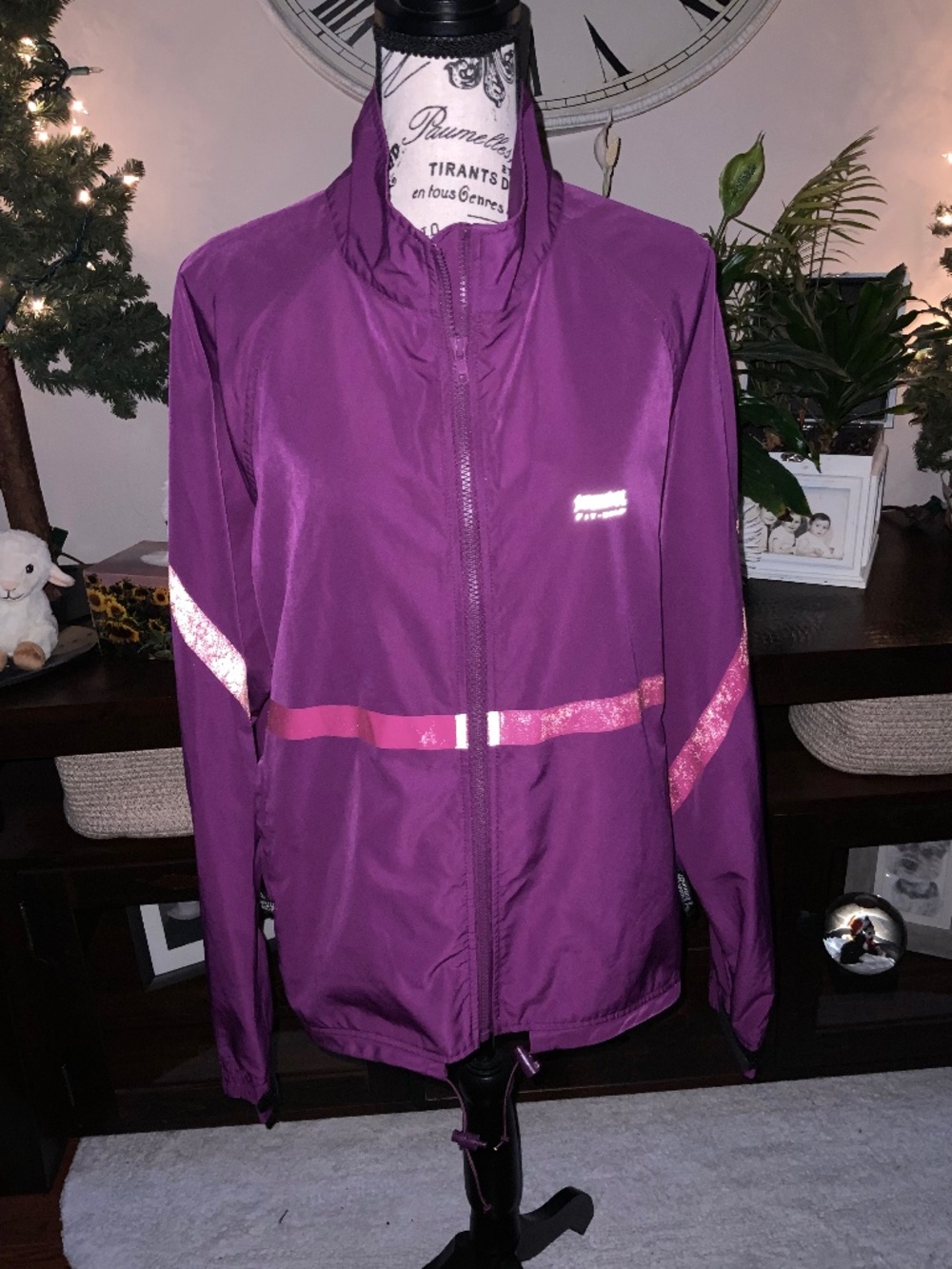 Running Room Jacket Sz L